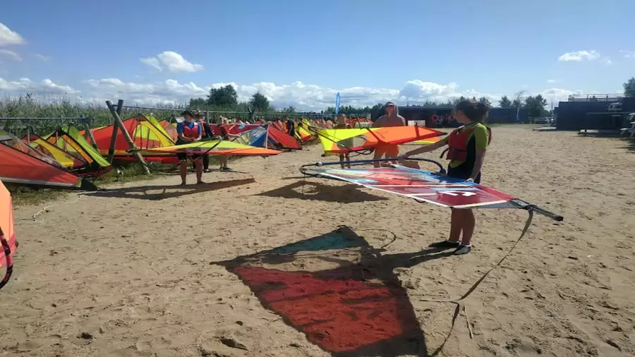 Dąbki Windsurfingowe wakacje dla dzieci i młodzieży