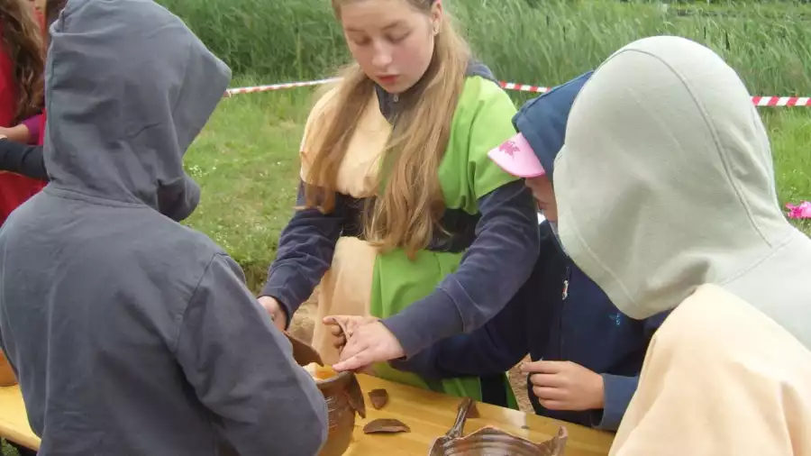 Byczyna Archeologiczne wakacje dla dzieci i młodzieży - Przygoda w średniowiecznym grodzie