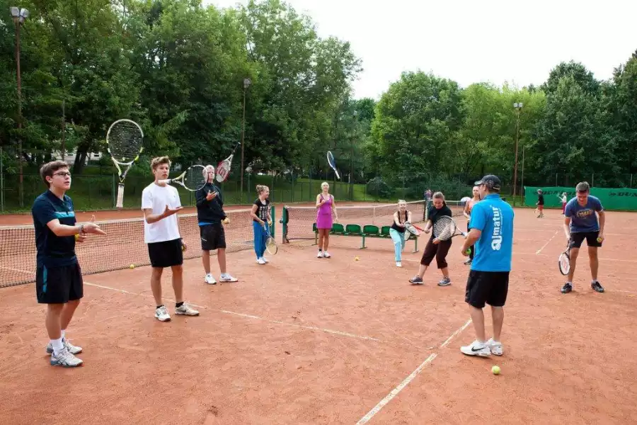 Olsztyn Wakacje dla młodzieży z tenisem ziemnym - FunFestival