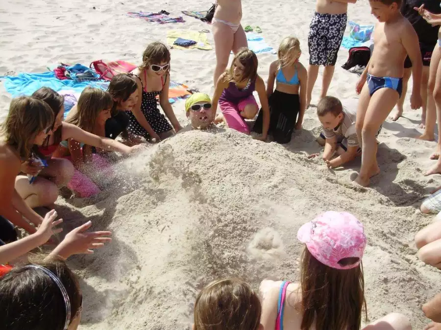 Krynica Morska Przygodowe wakacje dla dzieci i młodzieży - plażowe szaleństwa i letnie przygody